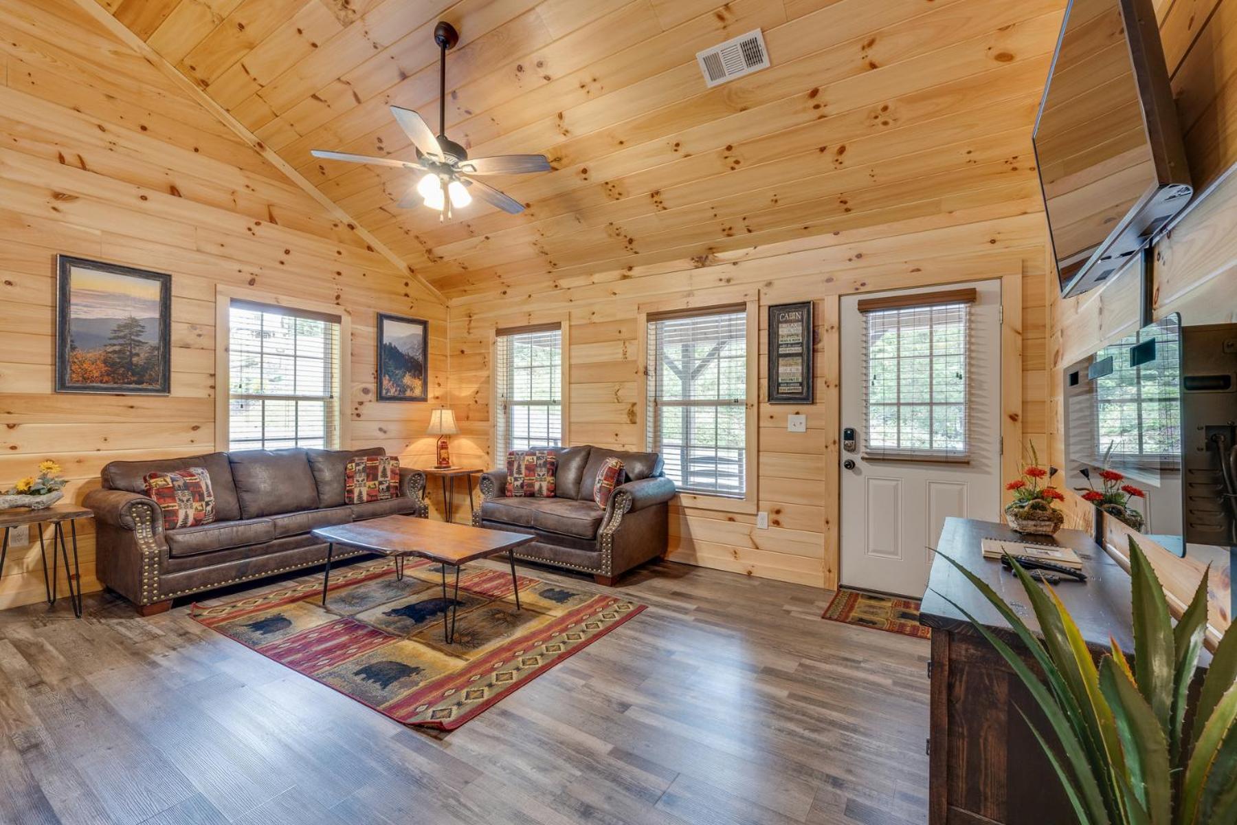 Villa Bear Clubhouse Hot Tub, 1Mile From The Parkway, 900 In Free Tickets! à Pigeon Forge Extérieur photo